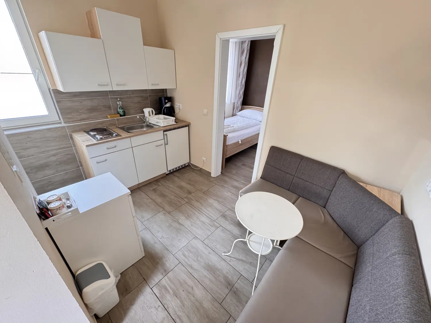 Asiatisches Landhaus Pension Gästehausküche