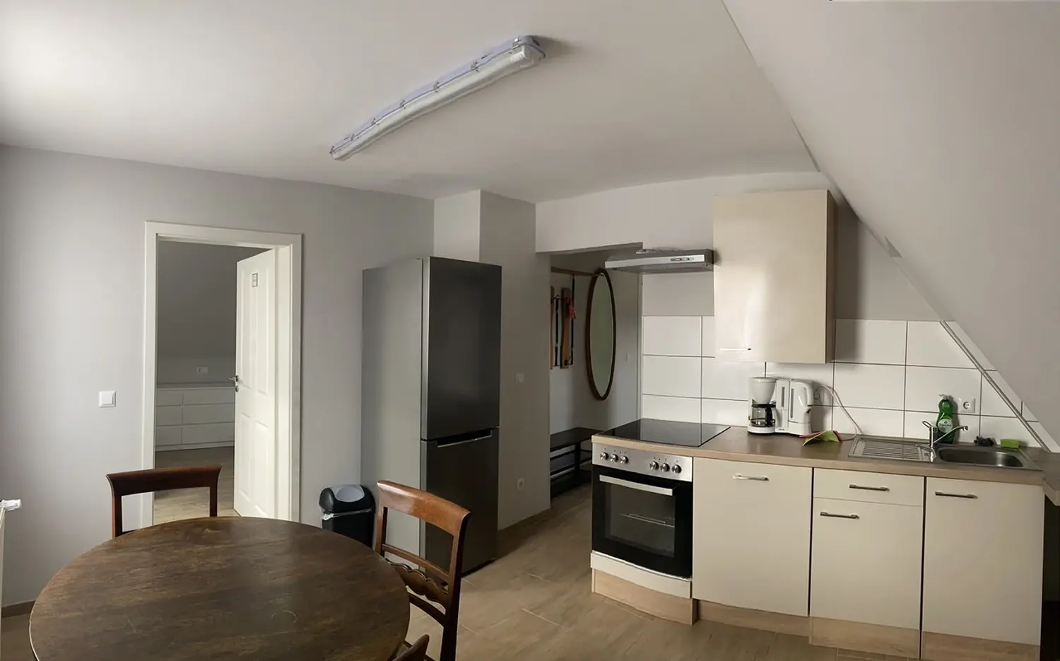 Asiatisches Landhaus Pension Gästehausküche